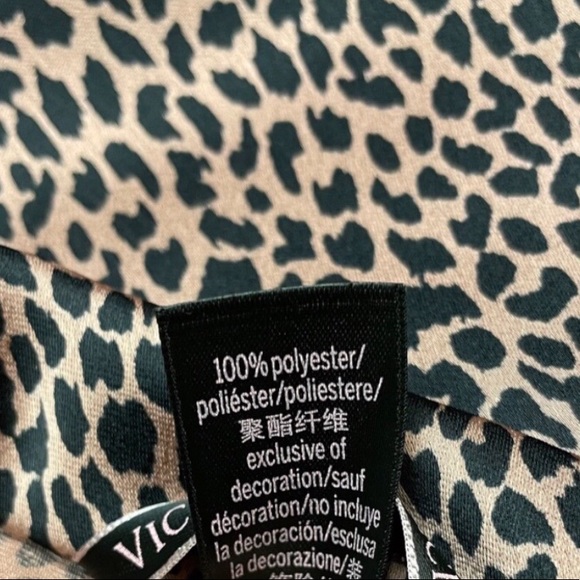 Victoria’s Secret Skirt Slit Satin Feel Side Button Midi Leopard Size 12 NWT - Picture 8 of 8